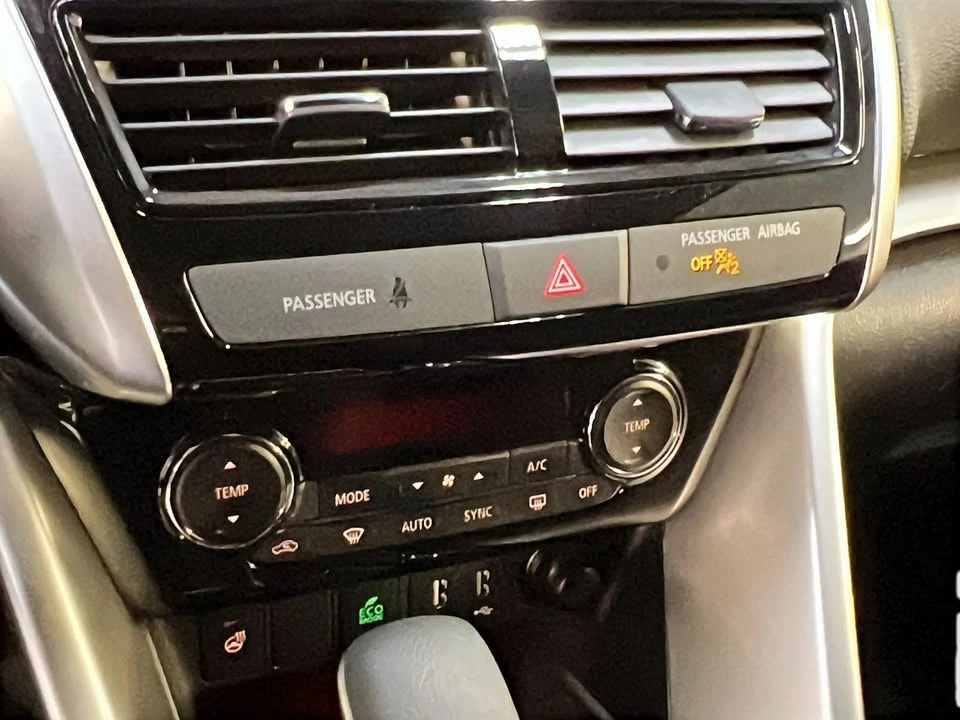 2023 Mitsubishi Eclipse Cross - Image 15 of 20