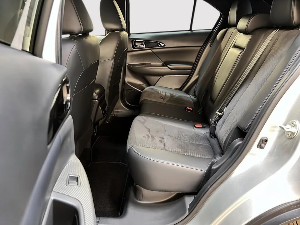 2023 Mitsubishi Eclipse Cross - Image 9 of 20