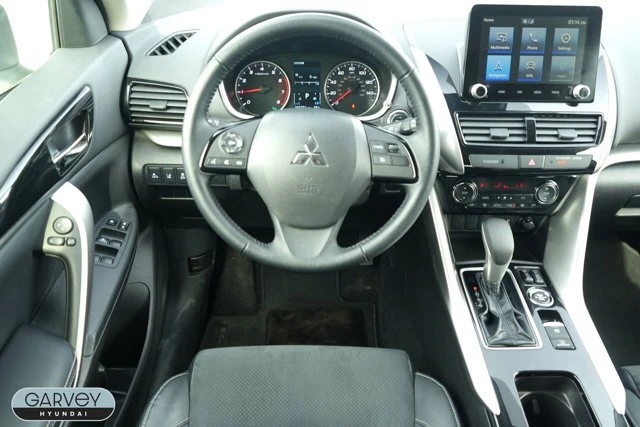 2023 Mitsubishi Eclipse Cross - Image 4 of 20