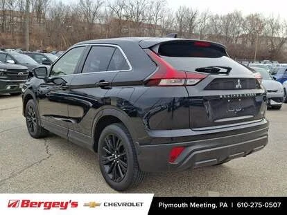 2023 Mitsubishi Eclipse Cross - Image 3 of 7