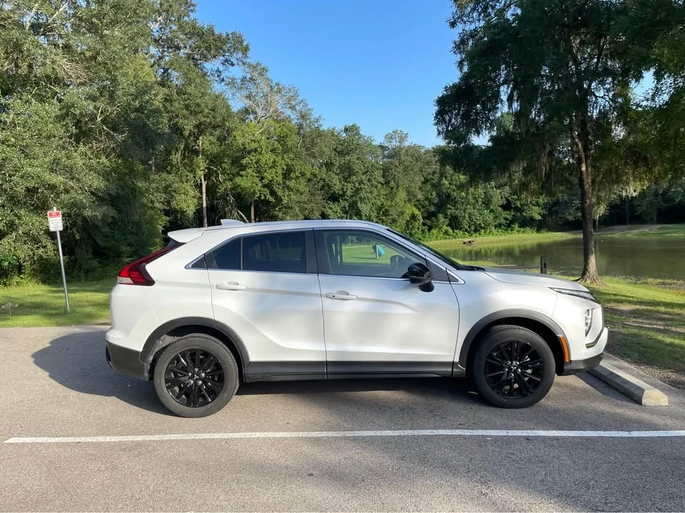2023 Mitsubishi Eclipse Cross - Image 8 of 20