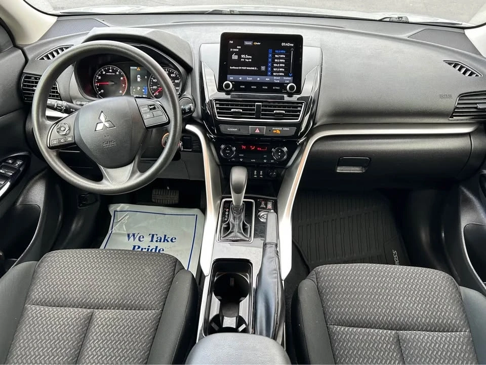 2023 Mitsubishi Eclipse Cross - Image 3 of 5