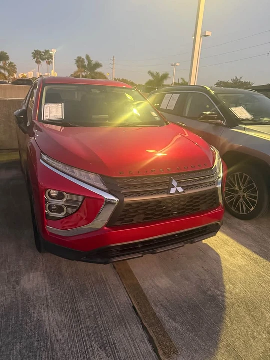 2023 Mitsubishi Eclipse Cross - Image 2 of 5