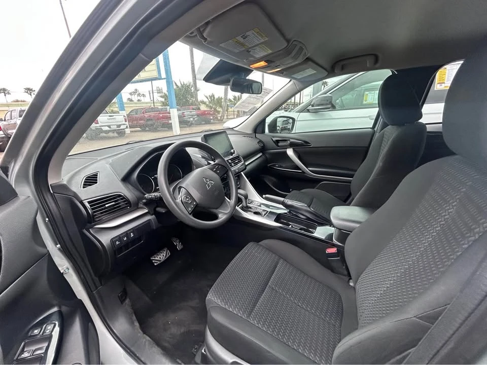 2023 Mitsubishi Eclipse Cross - Image 4 of 5