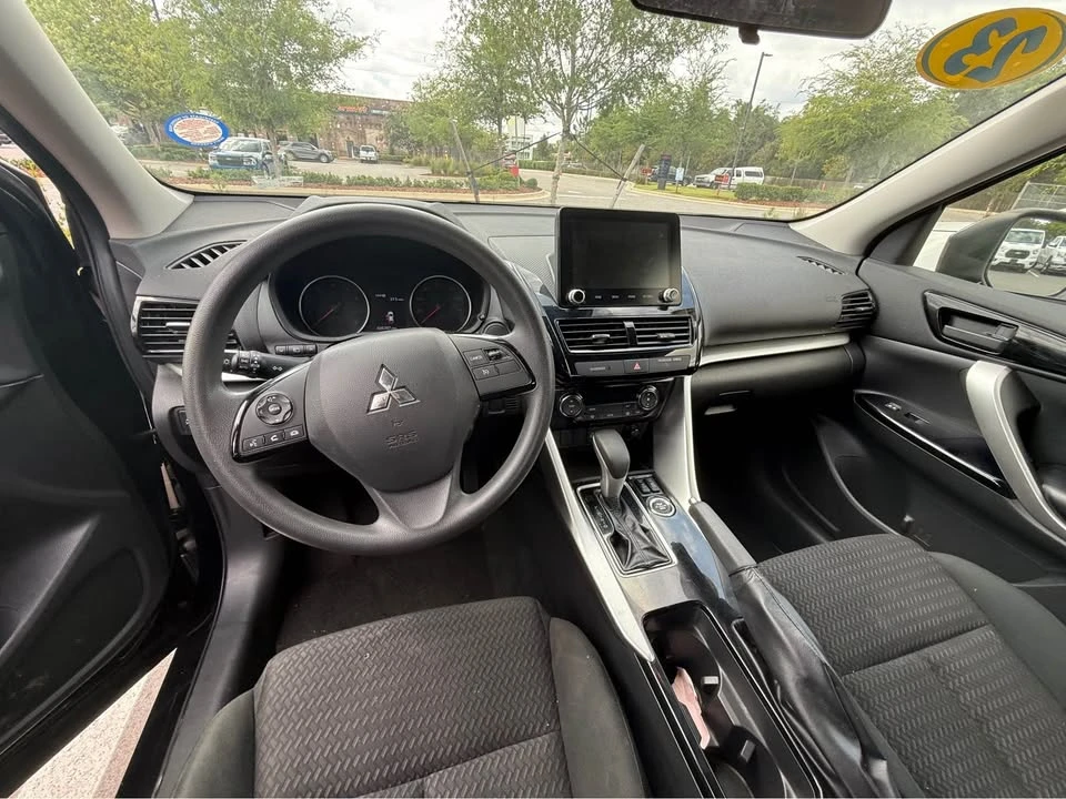 2023 Mitsubishi Eclipse Cross - Image 3 of 9