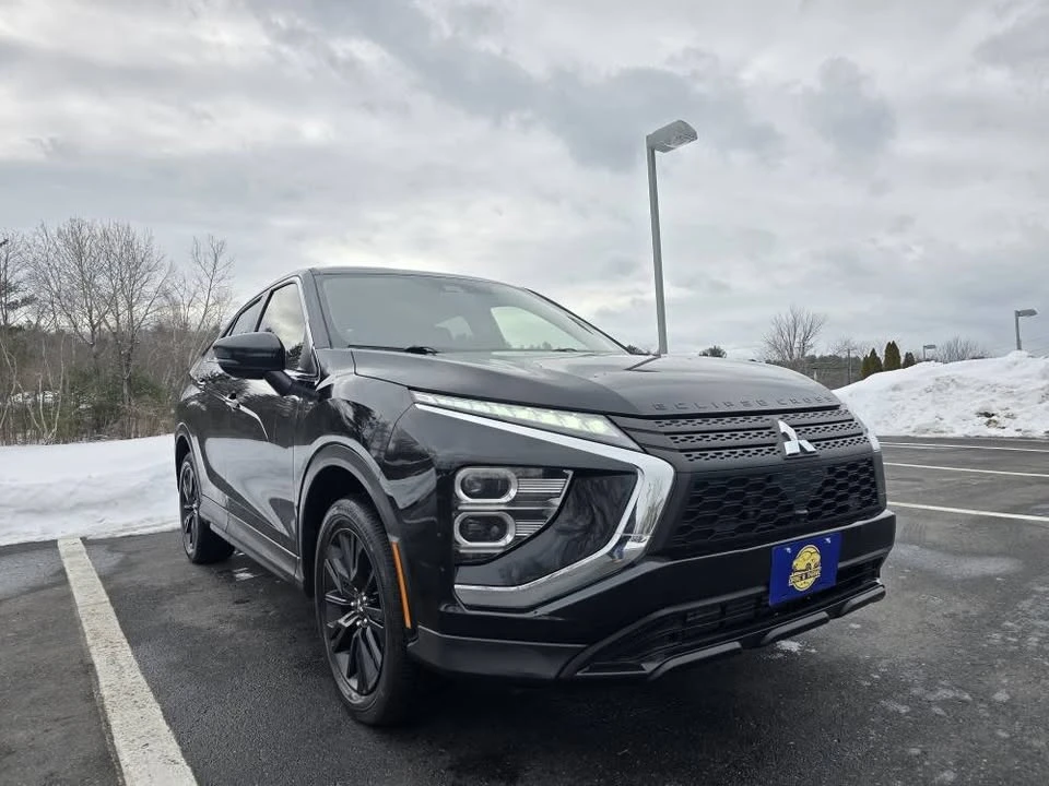 2023 Mitsubishi Eclipse Cross - Image 4 of 17