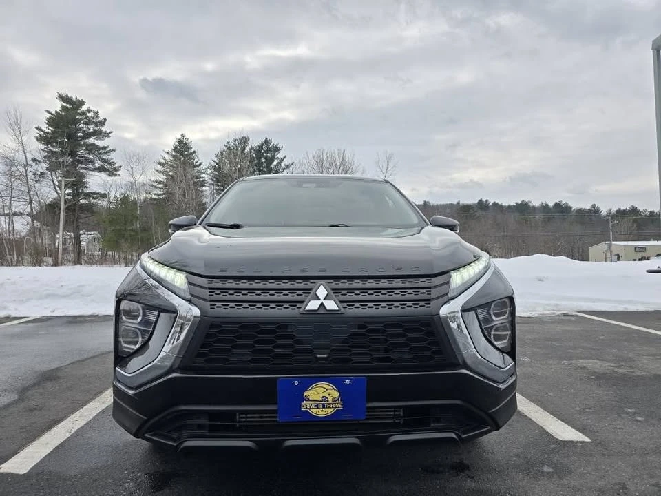 2023 Mitsubishi Eclipse Cross - Image 3 of 17