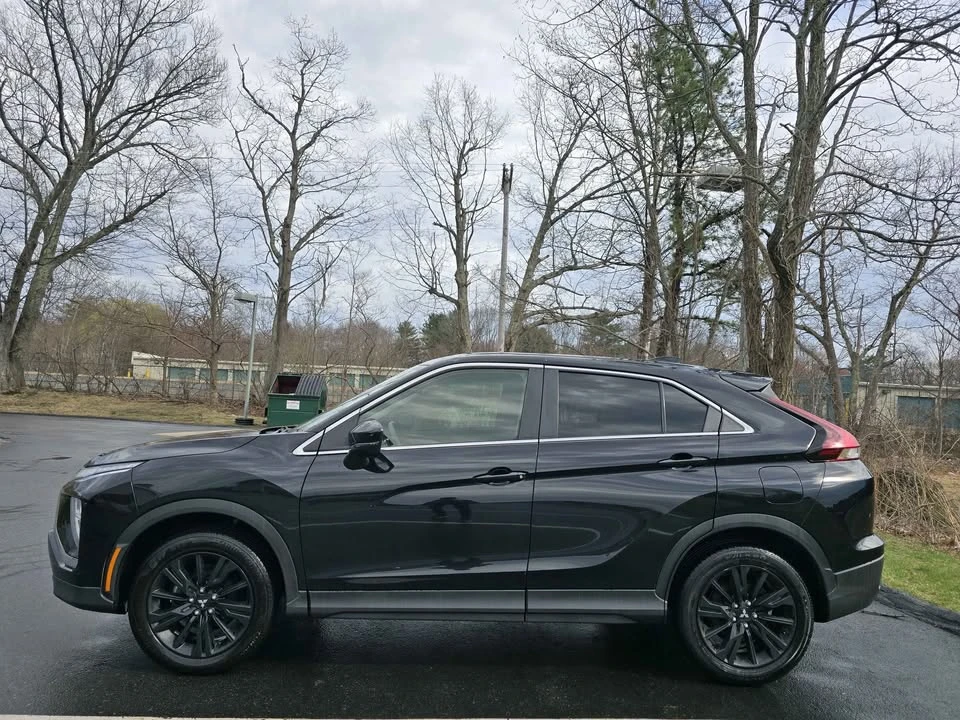 2023 Mitsubishi Eclipse Cross - Image 7 of 17