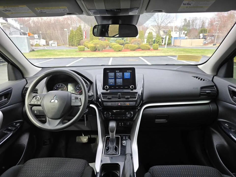 2023 Mitsubishi Eclipse Cross - Image 13 of 17
