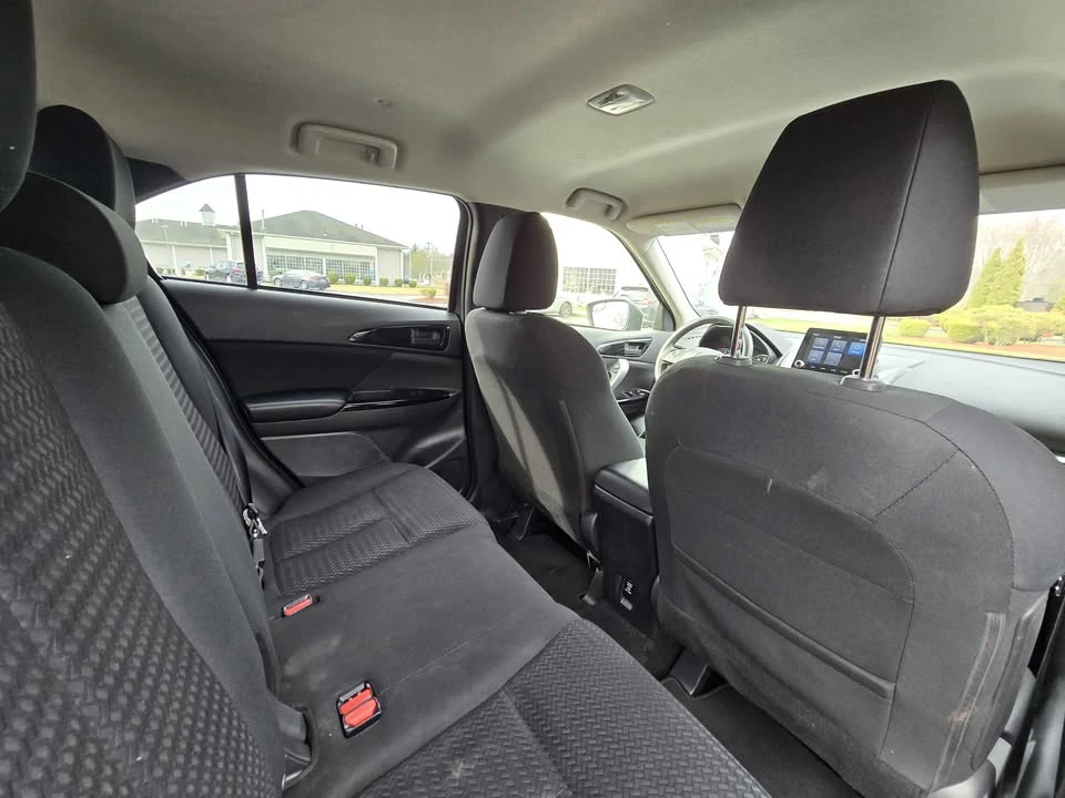 2023 Mitsubishi Eclipse Cross - Image 11 of 17