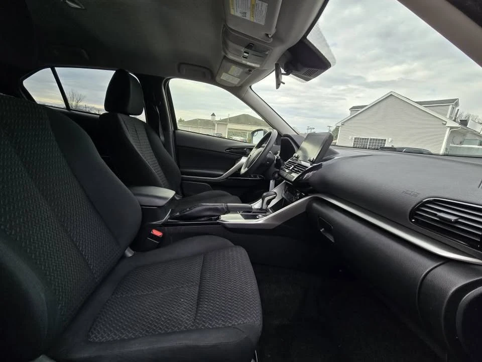 2023 Mitsubishi Eclipse Cross - Image 11 of 17