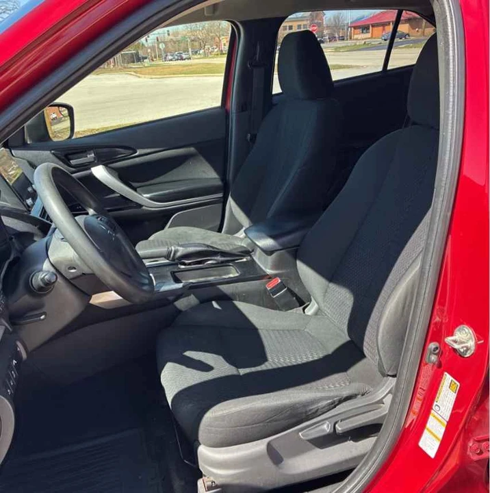 2023 Mitsubishi Eclipse Cross - Image 12 of 20