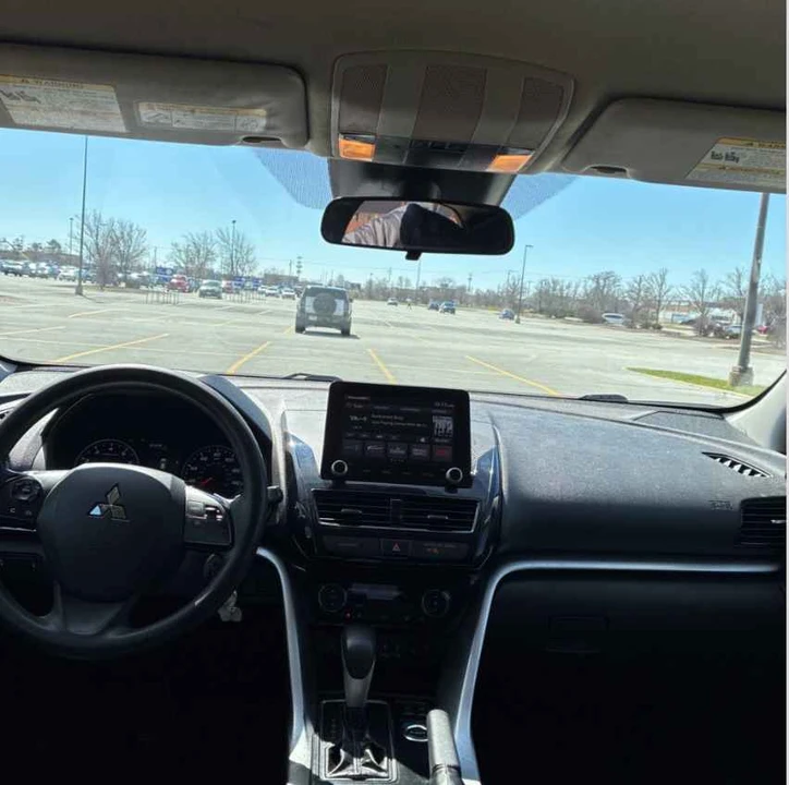 2023 Mitsubishi Eclipse Cross - Image 15 of 17
