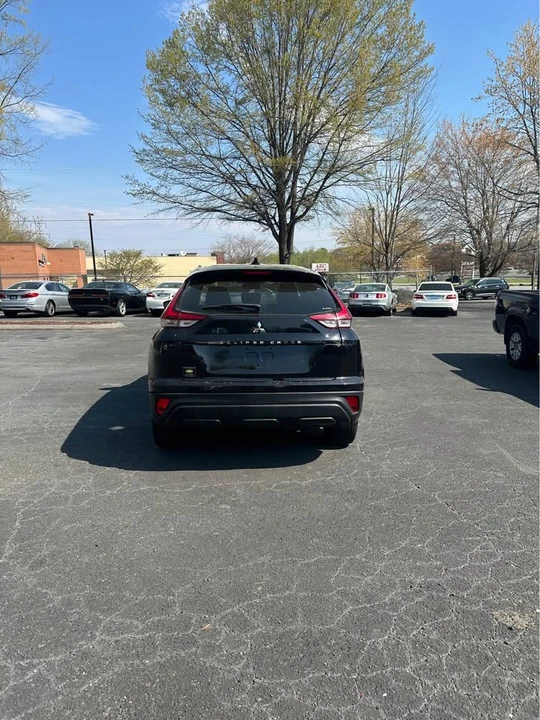 2023 Mitsubishi Eclipse Cross - Image 4 of 10