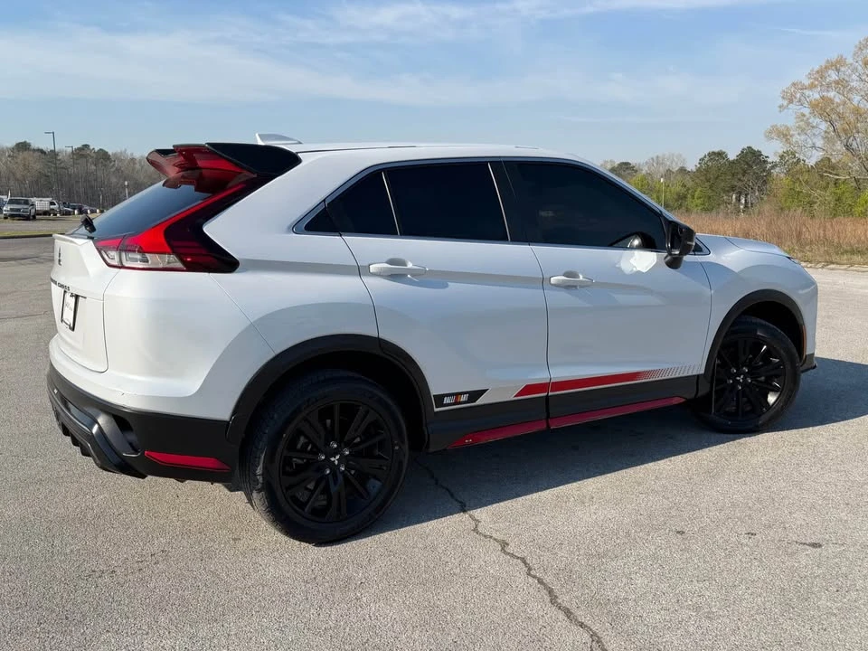 2023 Mitsubishi Eclipse Cross - Image 4 of 20