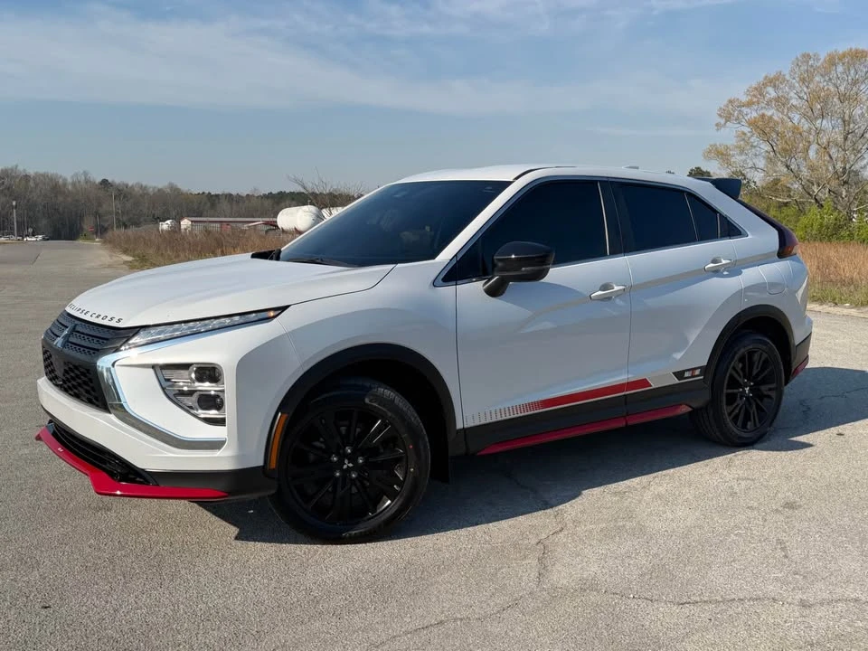 2023 Mitsubishi Eclipse Cross - Image 3 of 20