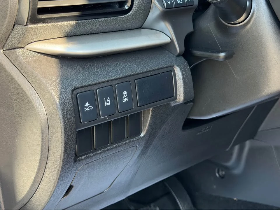 2023 Mitsubishi Eclipse Cross - Image 13 of 20
