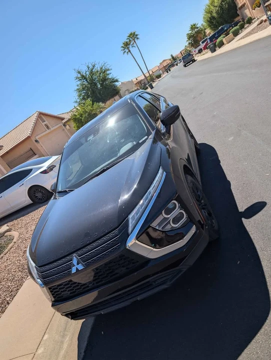 2023 Mitsubishi Eclipse Cross - Image 2 of 12
