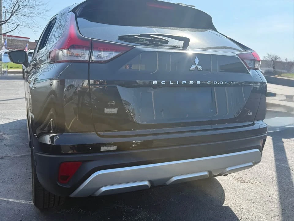 2023 Mitsubishi Eclipse Cross - Image 2 of 11