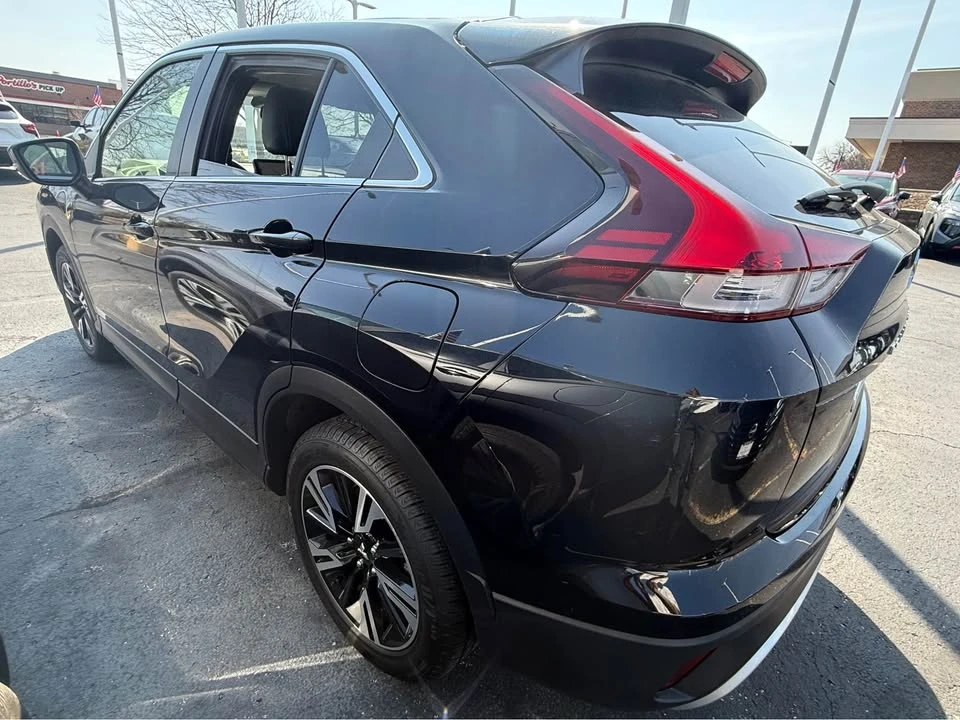 2023 Mitsubishi Eclipse Cross - Image 3 of 11