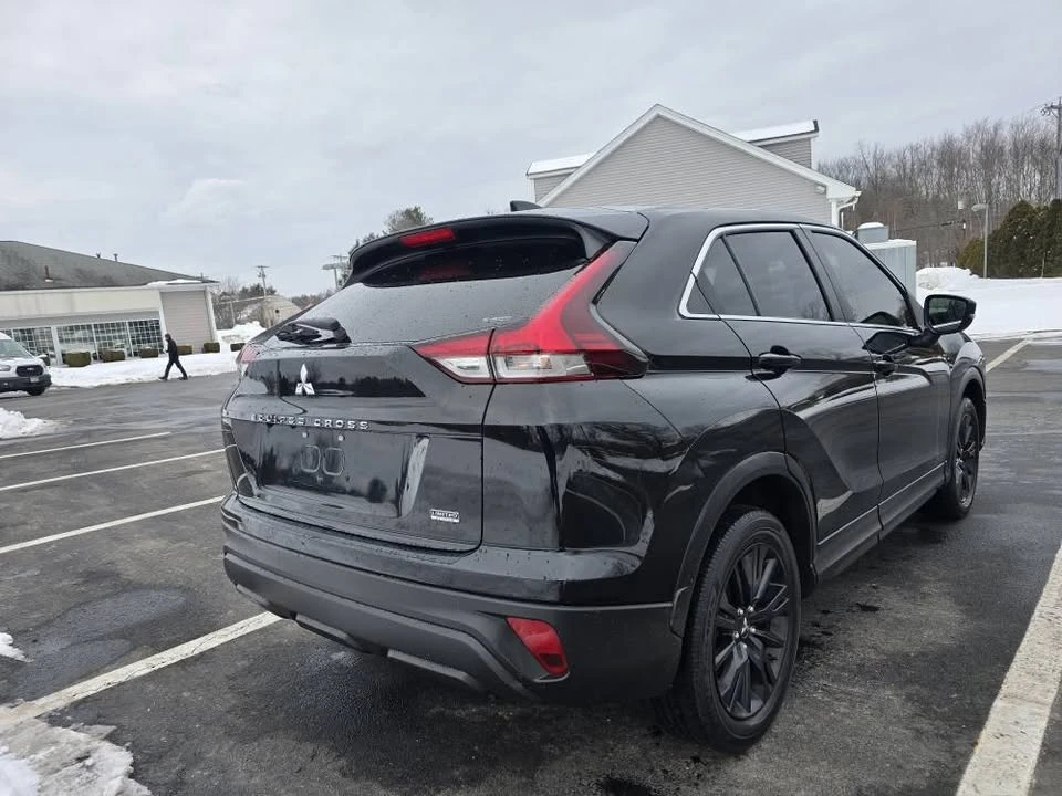 2023 Mitsubishi Eclipse Cross - Image 5 of 16