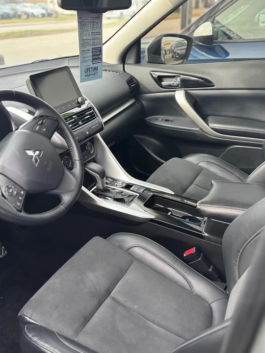 2023 Mitsubishi Eclipse Cross - Image 3 of 13