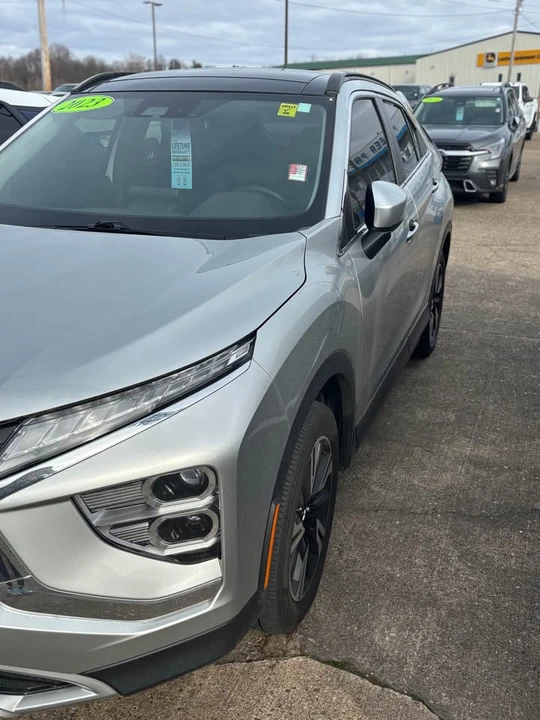 2023 Mitsubishi Eclipse Cross - Image 2 of 13