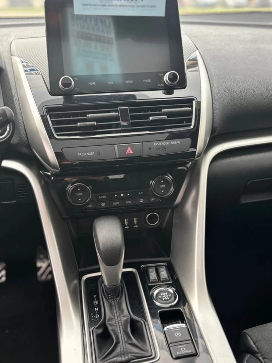 2023 Mitsubishi Eclipse Cross - Image 6 of 13