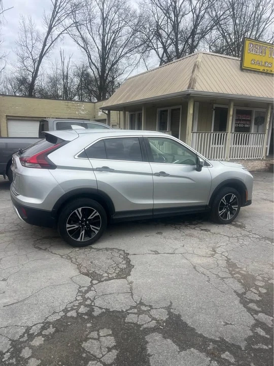 2023 Mitsubishi Eclipse Cross - Image 2 of 4