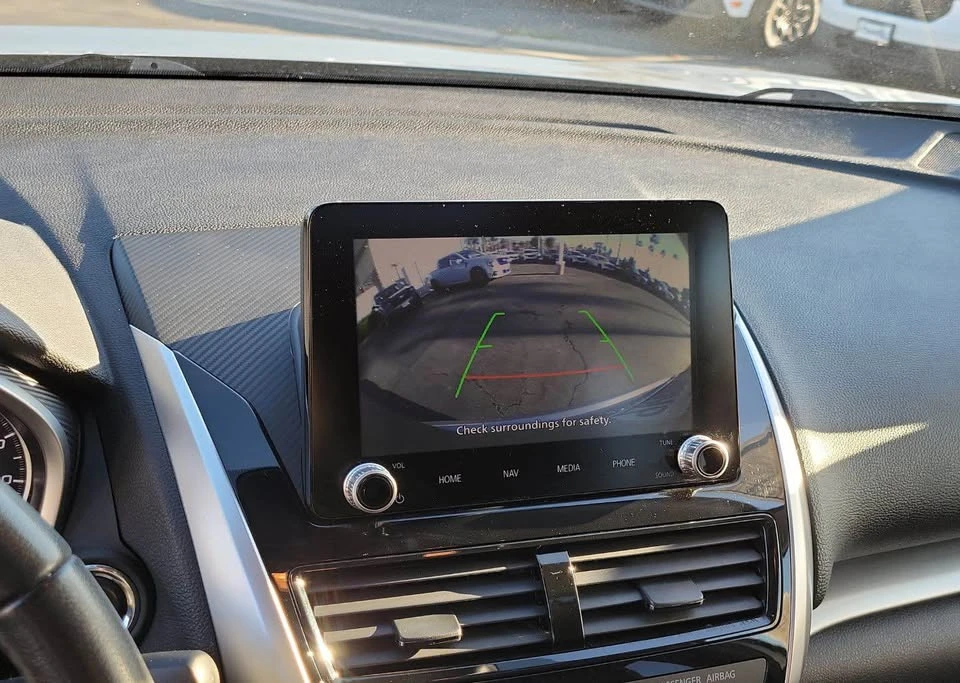 2023 Mitsubishi Eclipse Cross - Image 9 of 14