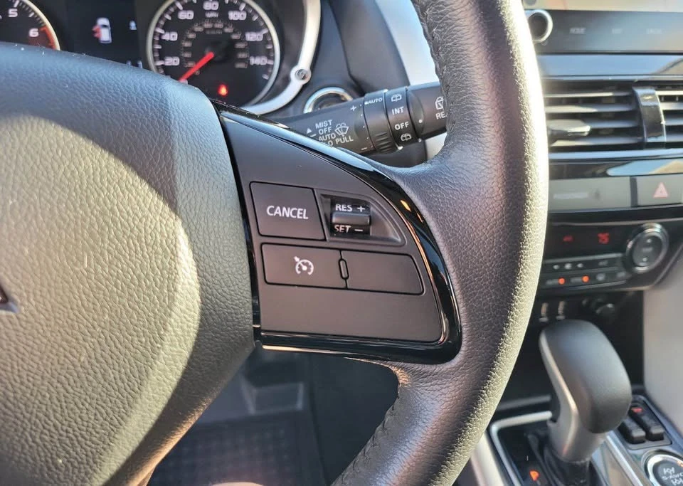 2023 Mitsubishi Eclipse Cross - Image 5 of 14