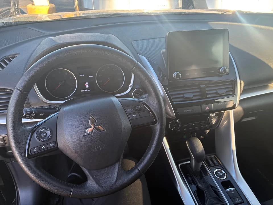 2023 Mitsubishi Eclipse Cross - Image 3 of 10