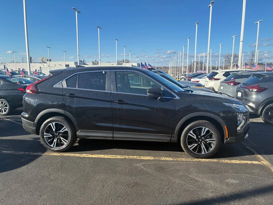 2023 Mitsubishi Eclipse Cross - Image 5 of 10
