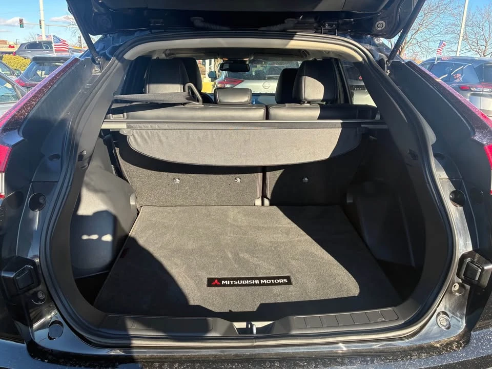 2023 Mitsubishi Eclipse Cross - Image 8 of 10