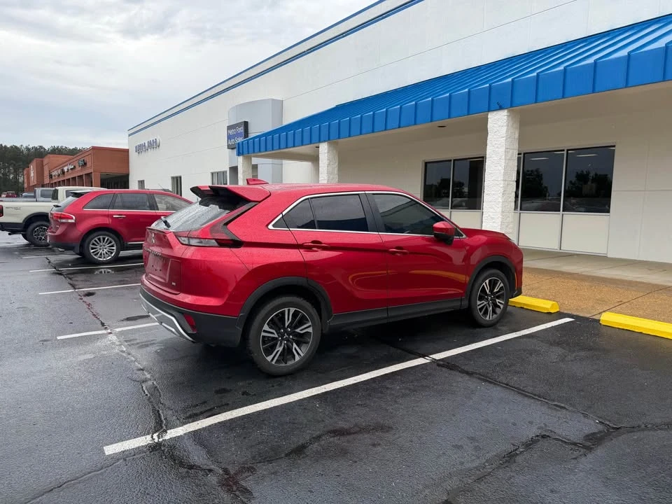2023 Mitsubishi Eclipse Cross - Image 3 of 5
