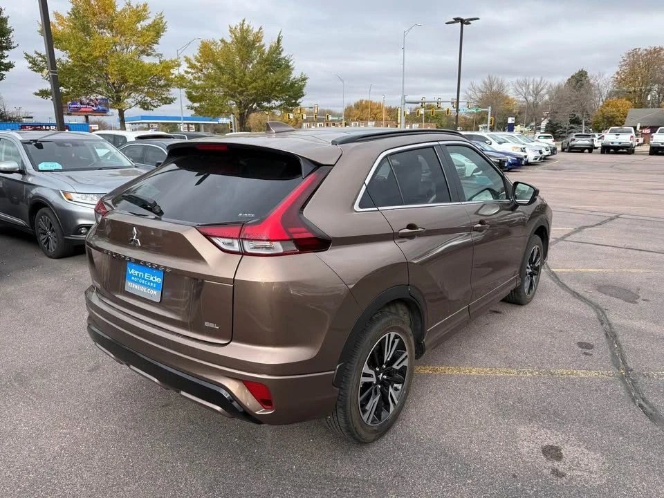 2023 Mitsubishi Eclipse Cross - Image 5 of 16