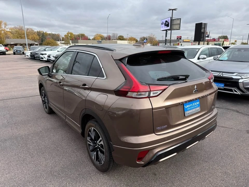 2023 Mitsubishi Eclipse Cross - Image 7 of 16