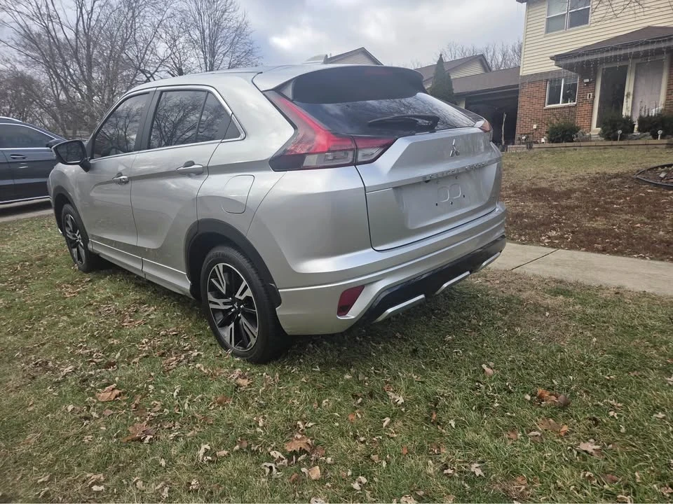 2023 Mitsubishi Eclipse Cross - Image 10 of 18