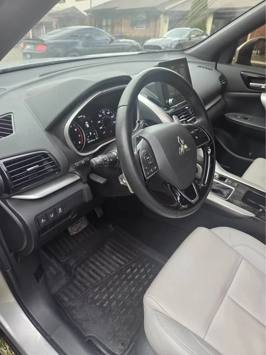 2023 Mitsubishi Eclipse Cross - Image 17 of 18