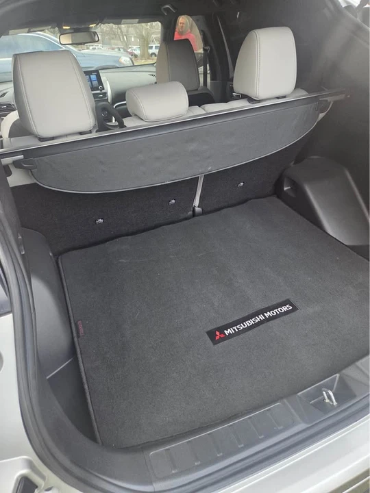 2023 Mitsubishi Eclipse Cross - Image 12 of 18
