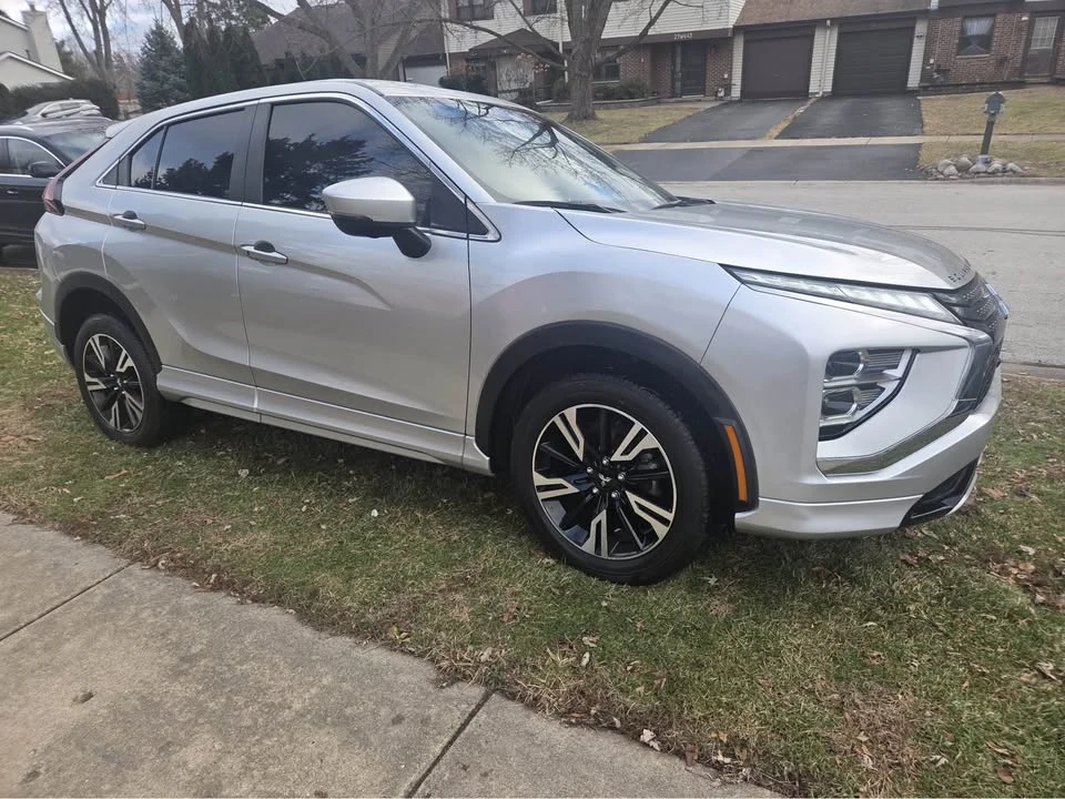 2023 Mitsubishi Eclipse Cross - Image 3 of 18