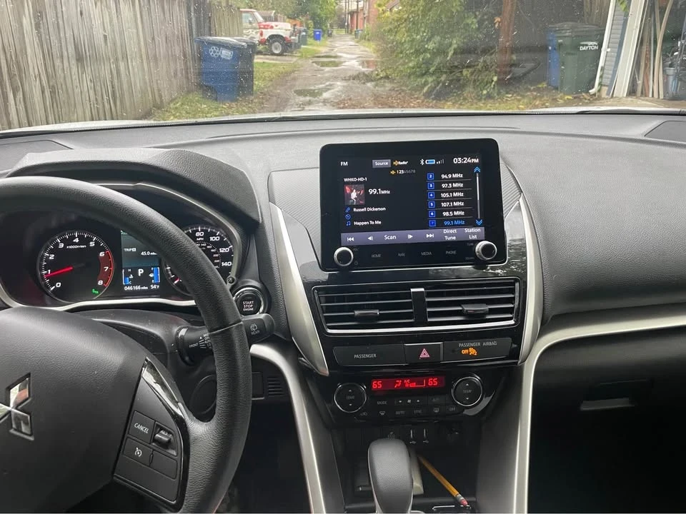 2023 Mitsubishi Eclipse Cross - Image 5 of 6