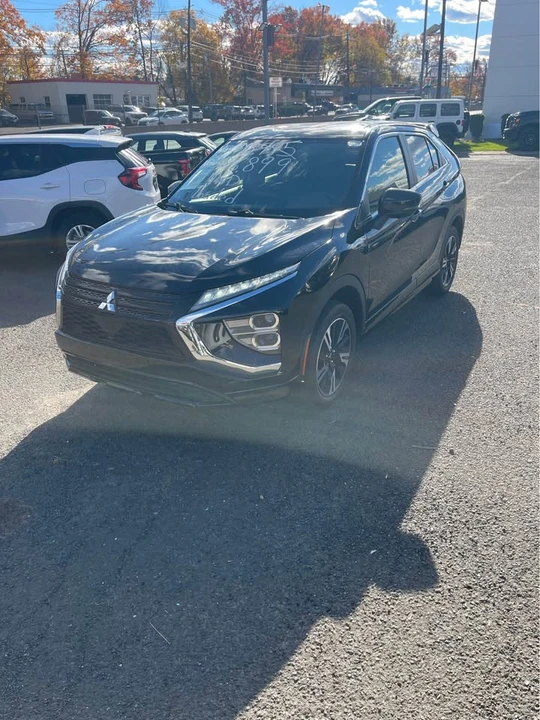 2023 Mitsubishi Eclipse Cross - Image 2 of 10