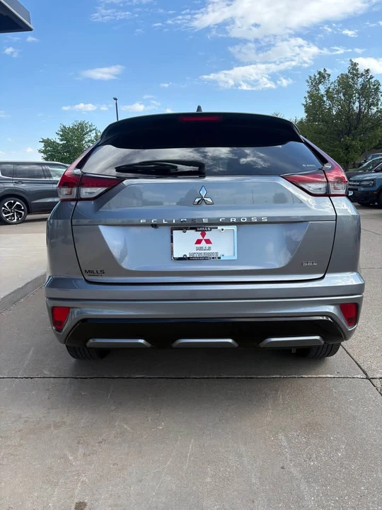 2023 Mitsubishi Eclipse Cross - Image 2 of 14