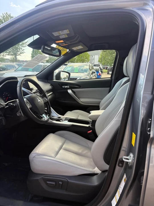 2023 Mitsubishi Eclipse Cross - Image 7 of 14