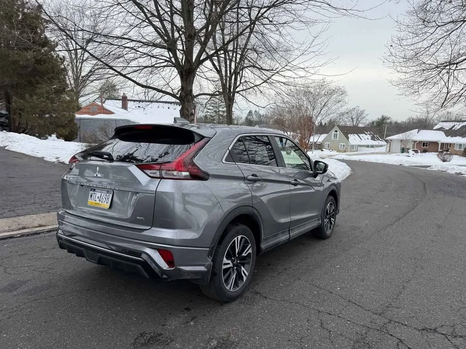 2023 Mitsubishi Eclipse Cross - Image 3 of 4