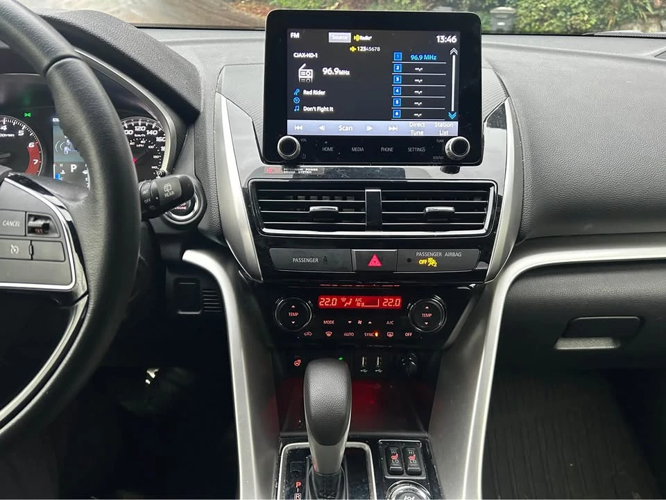 2023 Mitsubishi Eclipse Cross - Image 14 of 17