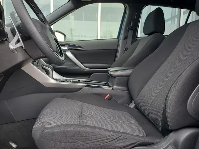2023 Mitsubishi Eclipse Cross - Image 10 of 16