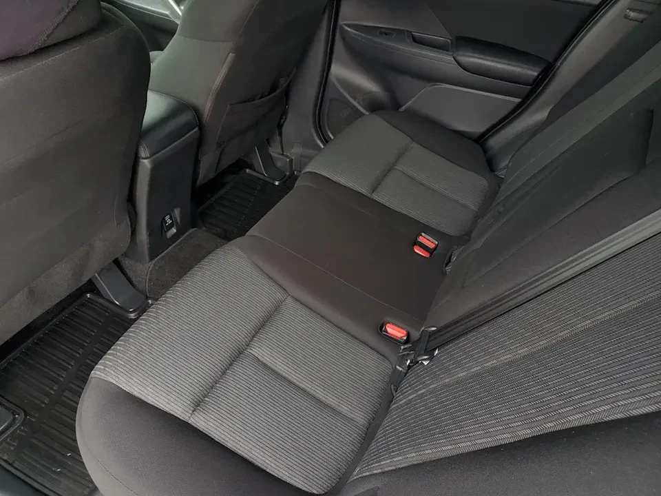 2023 Mitsubishi Eclipse Cross - Image 10 of 16