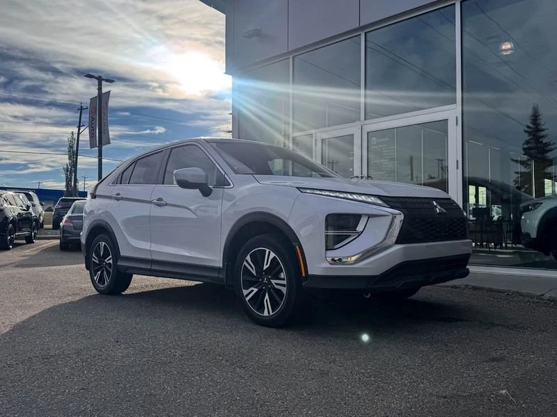 2023 Mitsubishi Eclipse Cross - Image 3 of 16